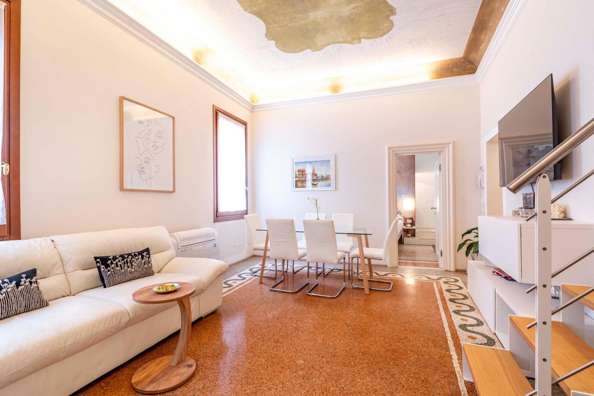 Ca' Pestrin Suite House - San Marco Square Venezia Esterno foto