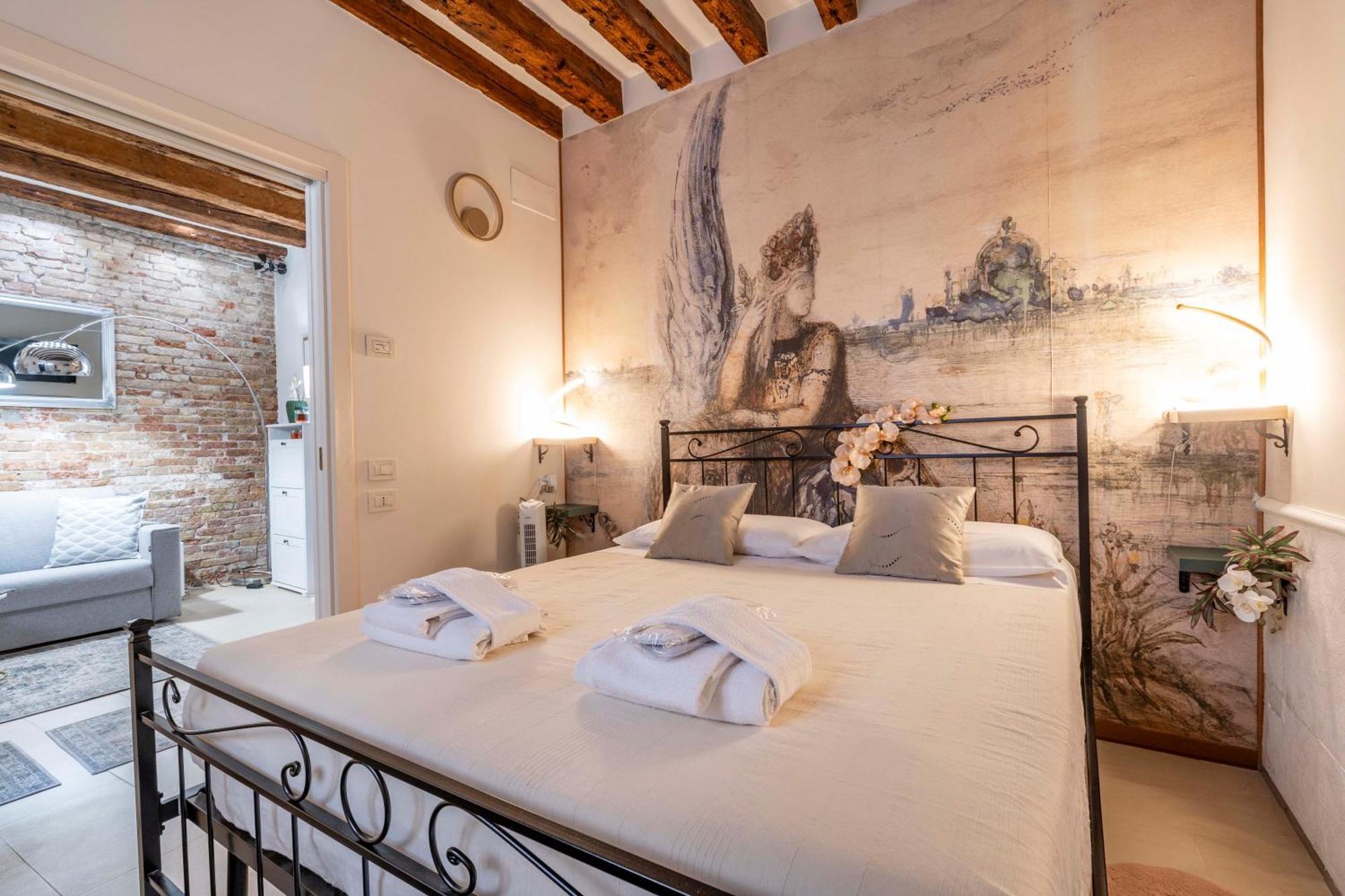 Ca' Pestrin Suite House - San Marco Square Venezia Esterno foto