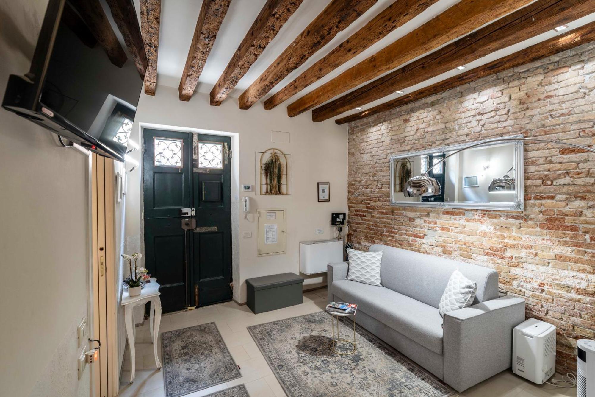 Ca' Pestrin Suite House - San Marco Square Venezia Esterno foto